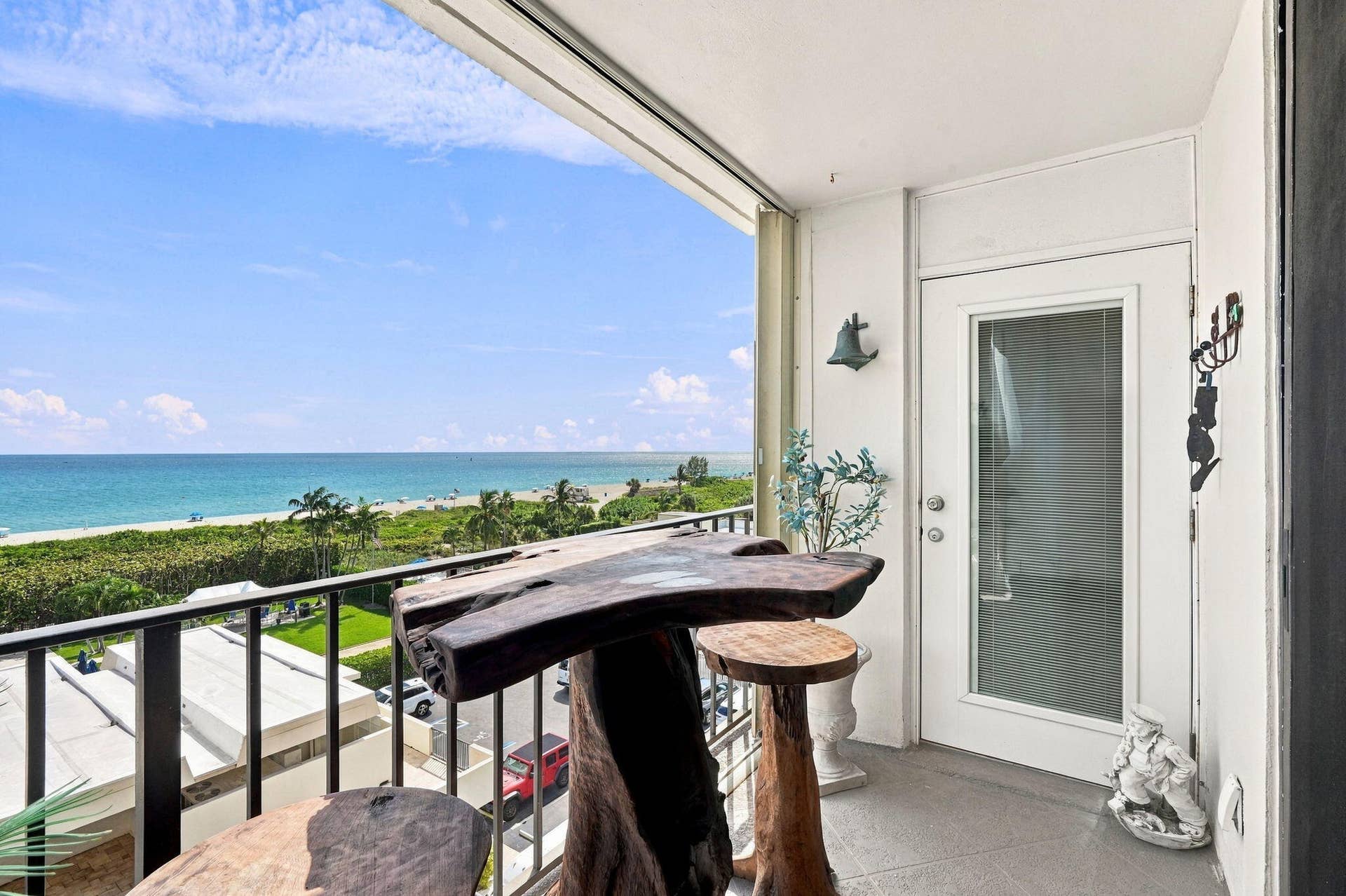 145 S OCEAN Avenue, #611, Palm Beach Shores, FL 33404 Covered Patio