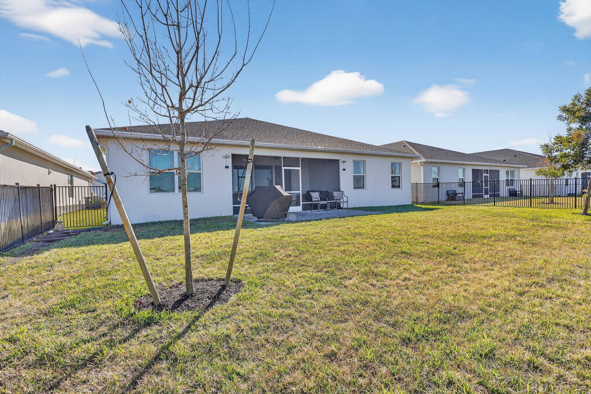 6350 NW SWEETWOOD Drive, Port St Lucie, FL 34987 49-web-or-mls-5P1A1913