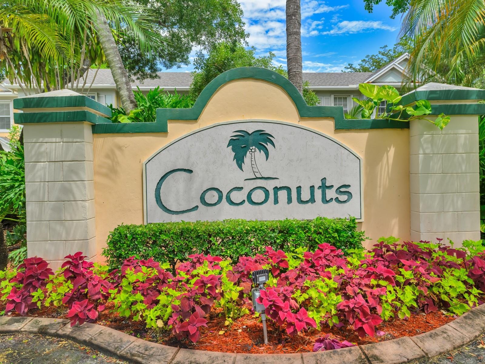 219 Mallory Court, Weston, FL 33326 Photo 1