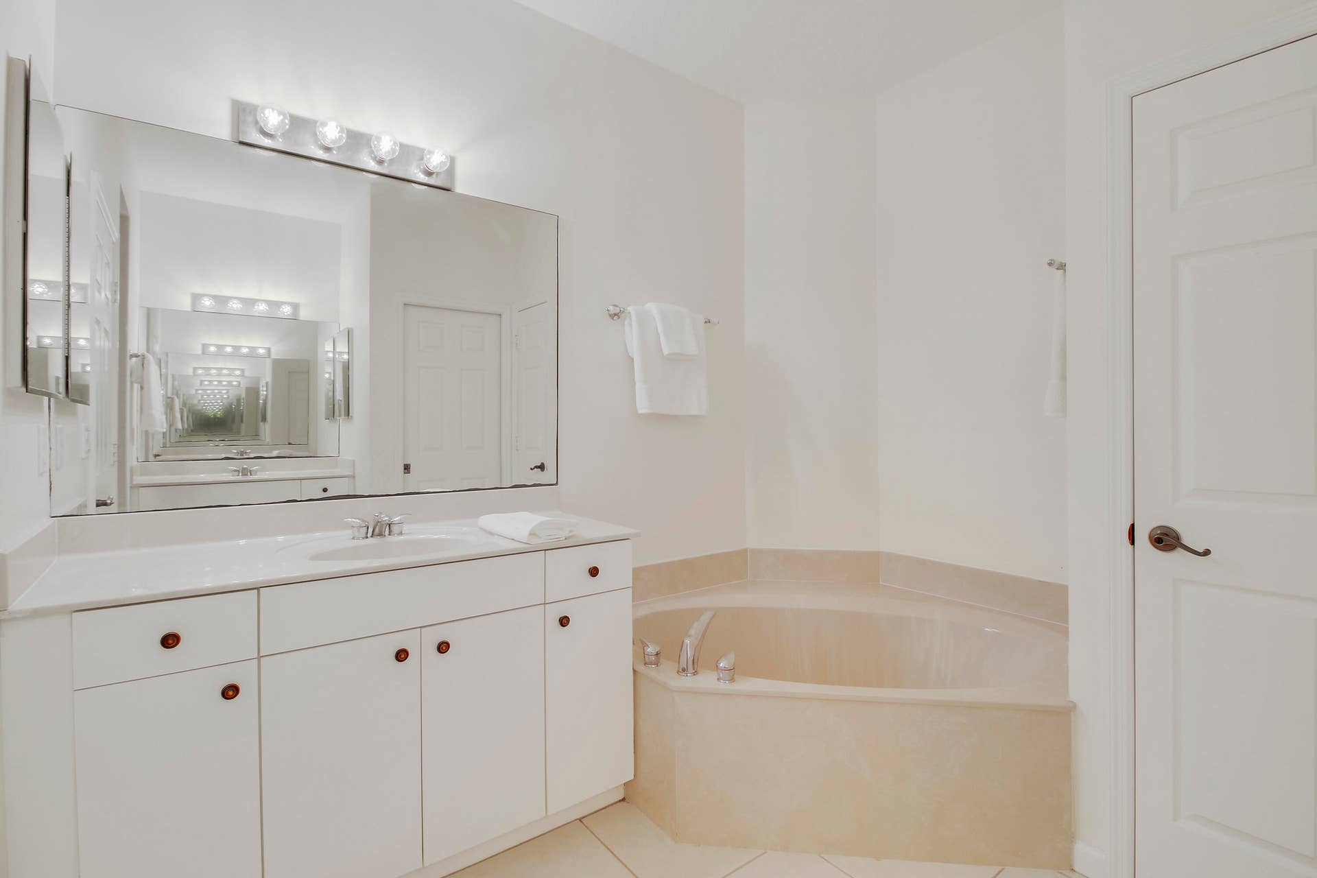 4519 SE Bridgetown Court, Stuart, FL 34997 House-13
