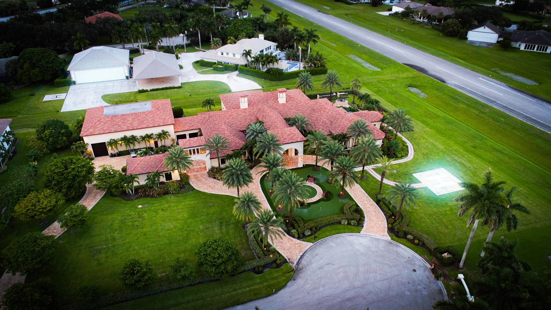15855 Barnstormer Court, Wellington, FL 33414 12 Runway