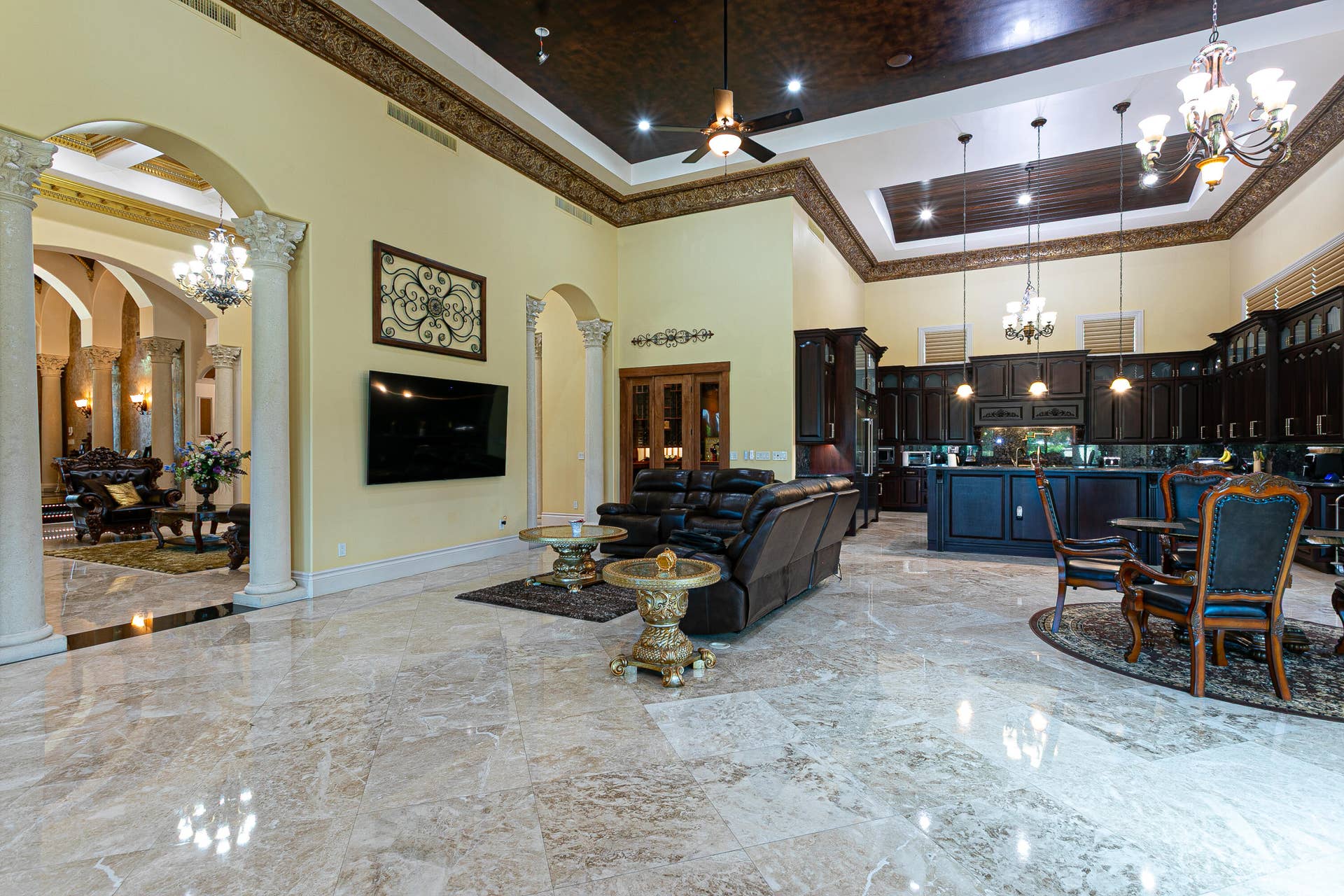 15855 Barnstormer Court, Wellington, FL 33414 40 Second Sitting Area