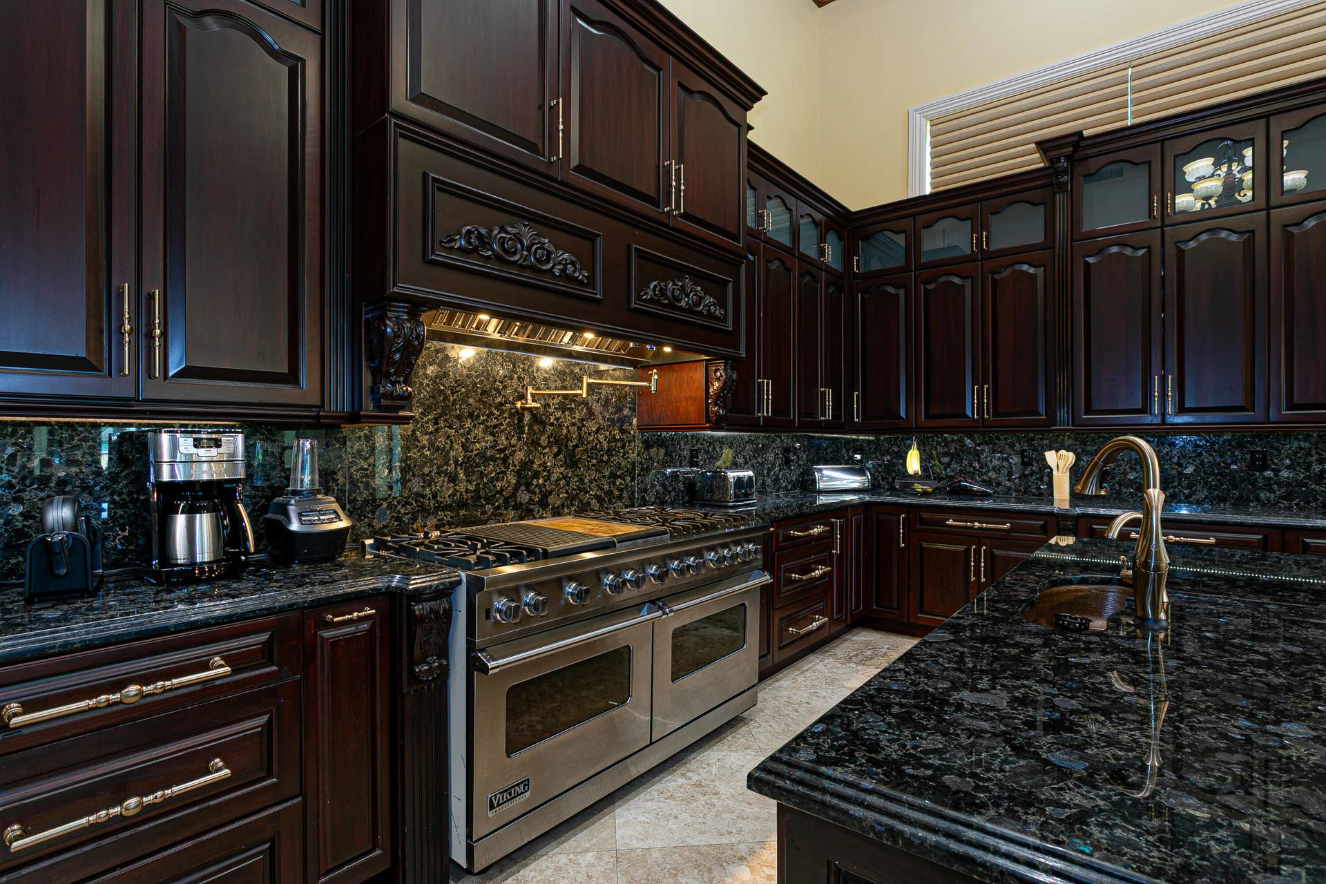 15855 Barnstormer Court, Wellington, FL 33414 49 Kitchen