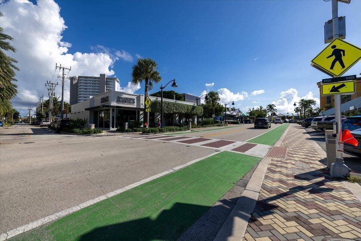 1955 NE 4th Street, #Unit 2, Deerfield Beach, FL 33441 11-1955-NE-4th-St-X--11