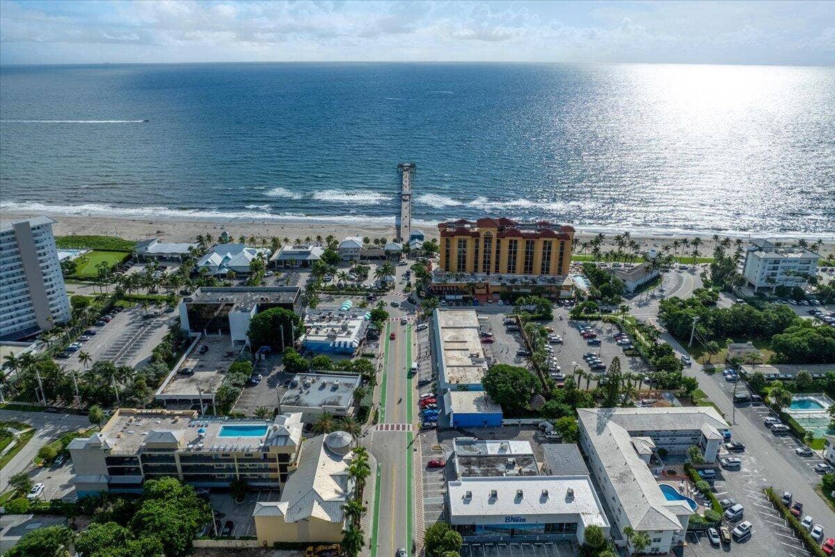 1955 NE 4th Street, #Unit 2, Deerfield Beach, FL 33441 25-1955-NE-4th-St-XX--9