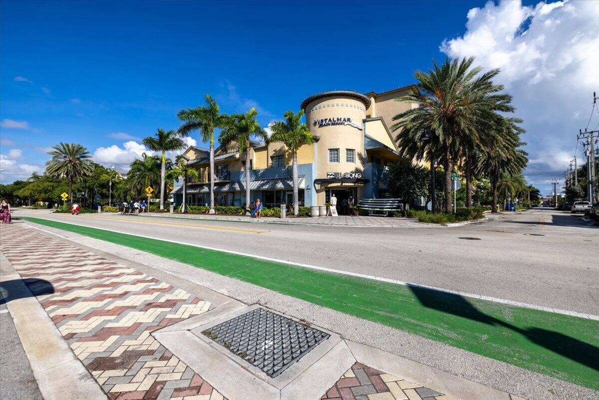 1955 NE 4th Street, #Unit 2, Deerfield Beach, FL 33441 10-1955-NE-4th-St-X--10