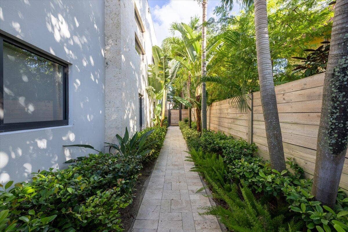 1955 NE 4th Street, #Unit 2, Deerfield Beach, FL 33441 06-1955-NE-4th-St-X--6