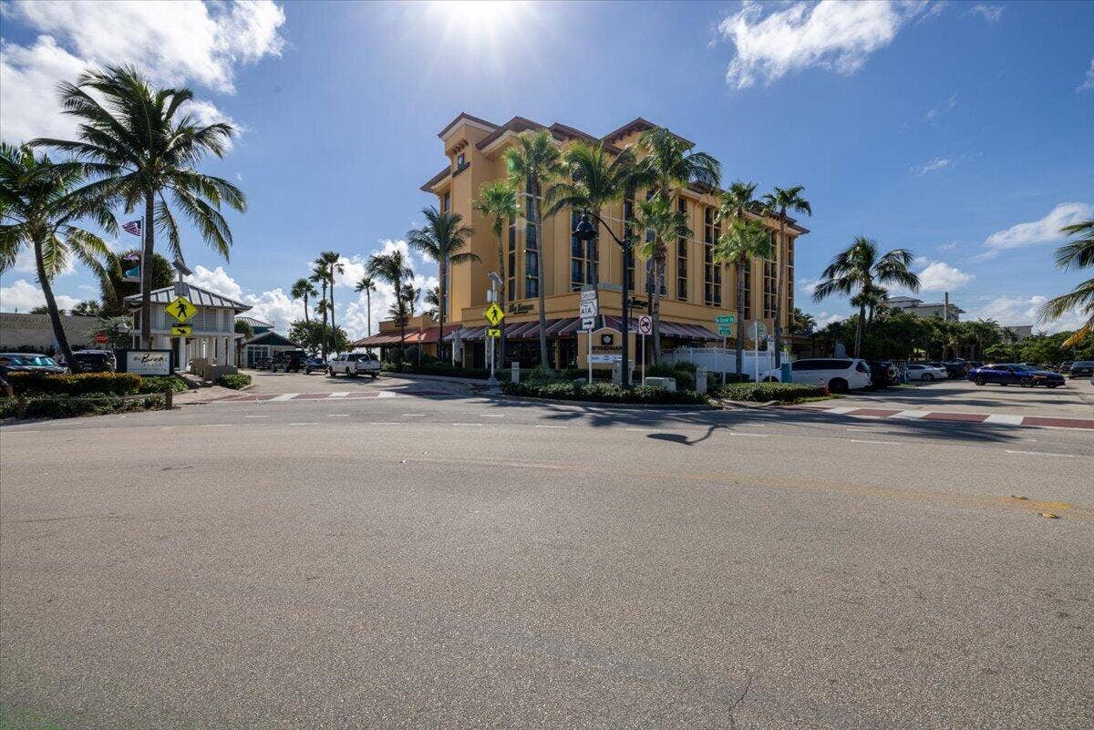 1955 NE 4th Street, #Unit 2, Deerfield Beach, FL 33441 12-1955-NE-4th-St-X--12