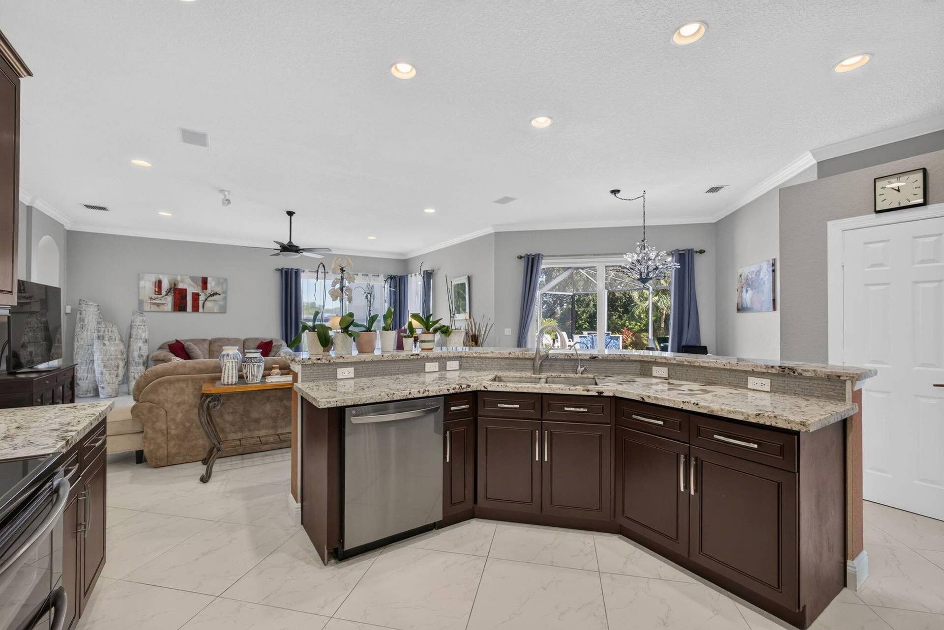 11910 Torreyanna Circle, Palm Beach Gardens, FL 33412 25-web-or-mls-5D1A0070