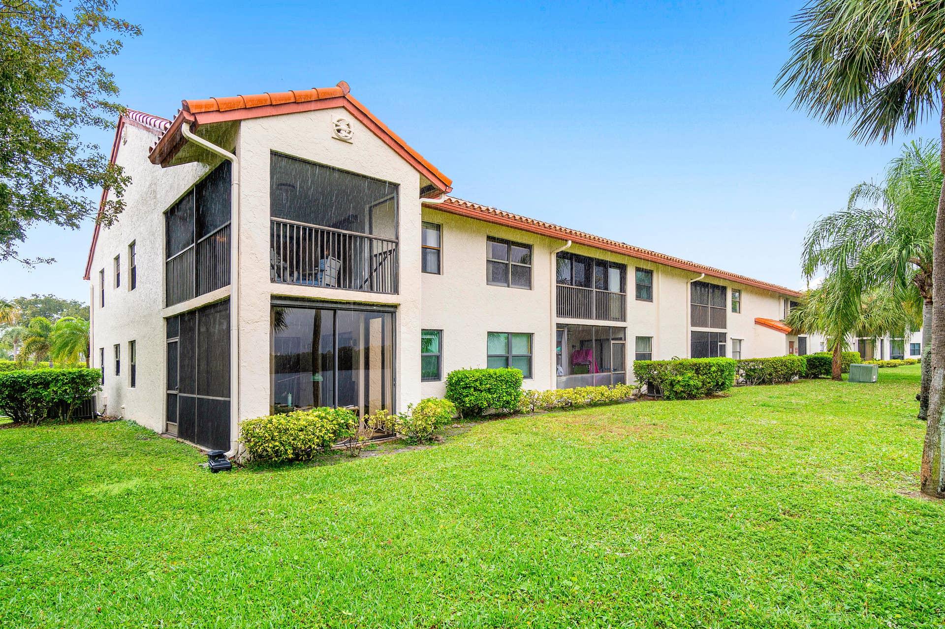 312 Liberty Court, Deerfield Beach, FL 33442 Back Bldg