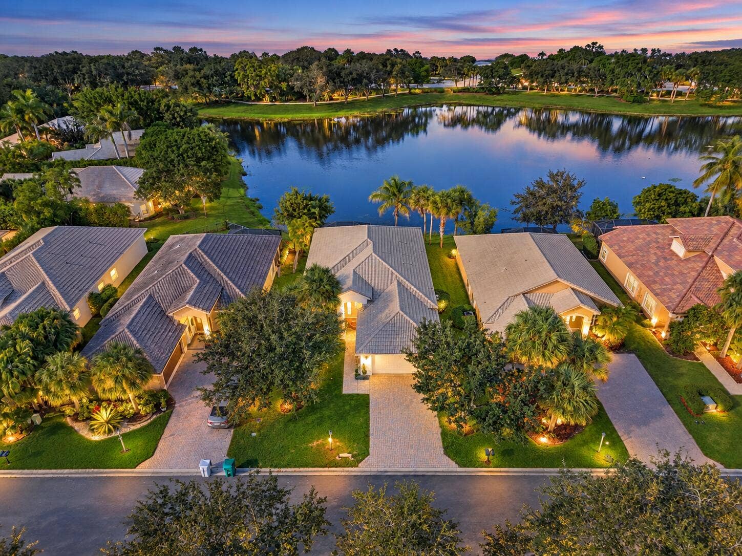 11289 NW 65TH Manor, Parkland, FL 33076 Twilight Lakeside Neighborhood Retreat