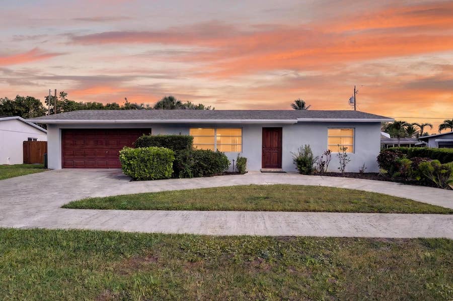 Property photo for 760 Cinnamon Road, North Palm Beach, FL
