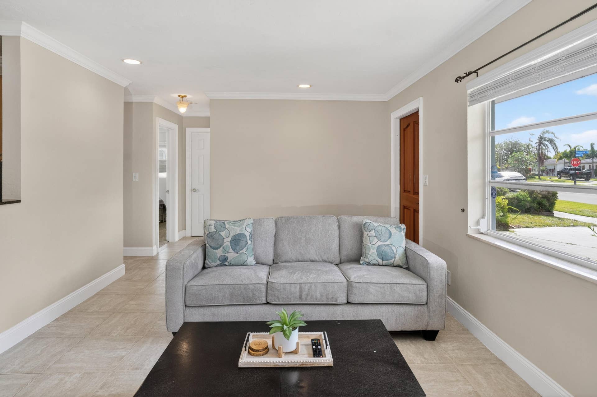 760 Cinnamon Road, North Palm Beach, FL 33408 Family Room