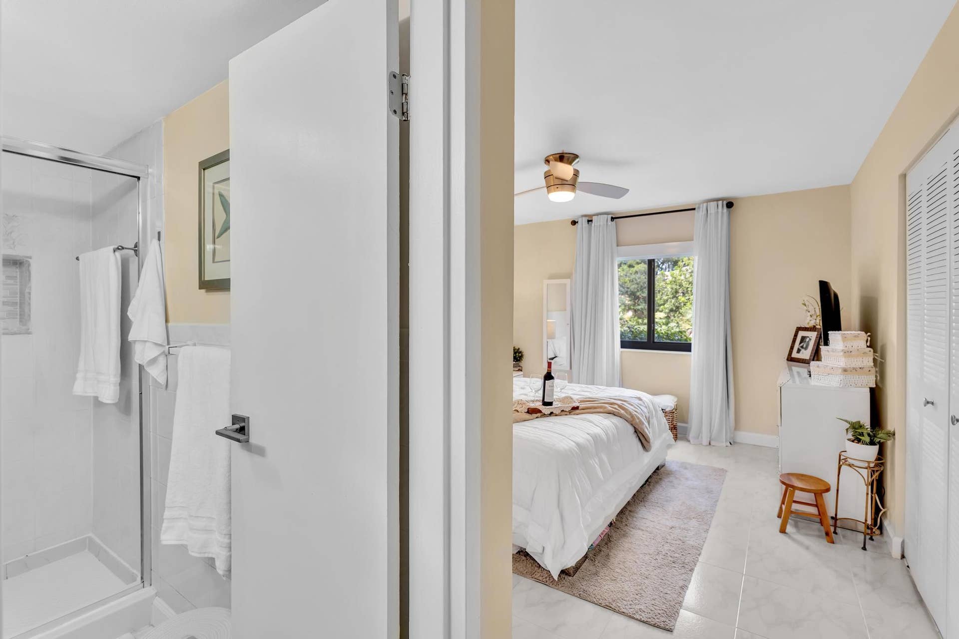 912 SW 9TH STREET Circle, #105, Boca Raton, FL 33486 Main bed and bath