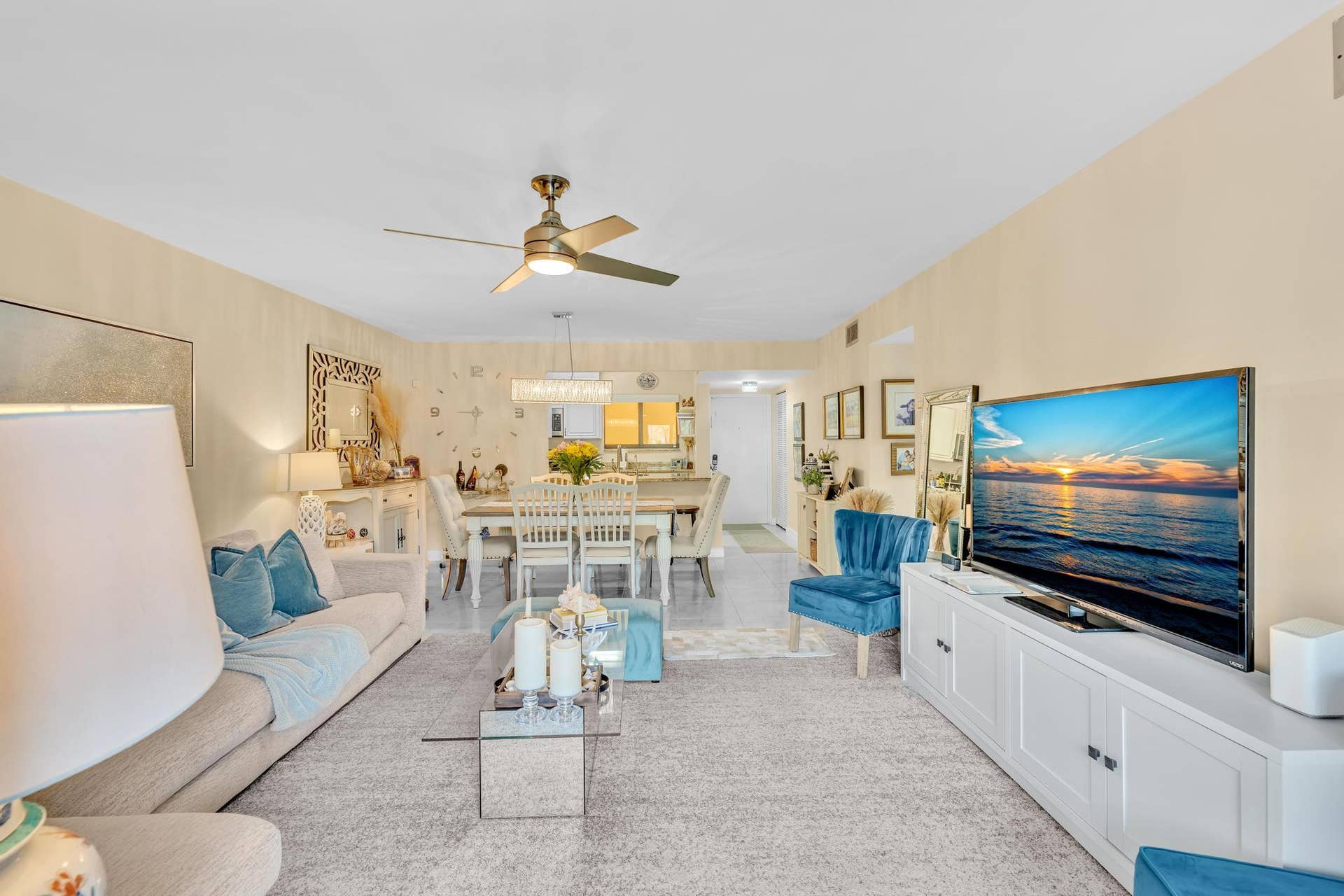 912 SW 9TH STREET Circle, #105, Boca Raton, FL 33486 Living + Dining