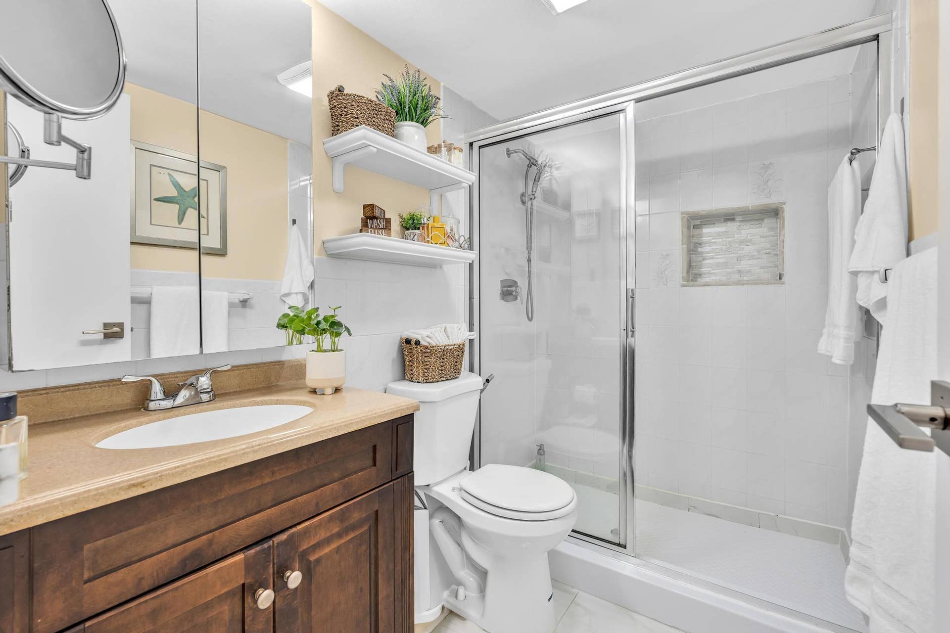 912 SW 9TH STREET Circle, #105, Boca Raton, FL 33486 Main bathroom