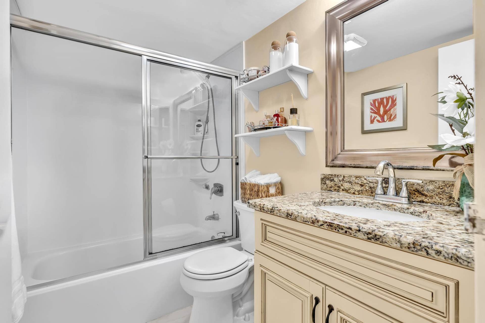 912 SW 9TH STREET Circle, #105, Boca Raton, FL 33486 Second bathroom