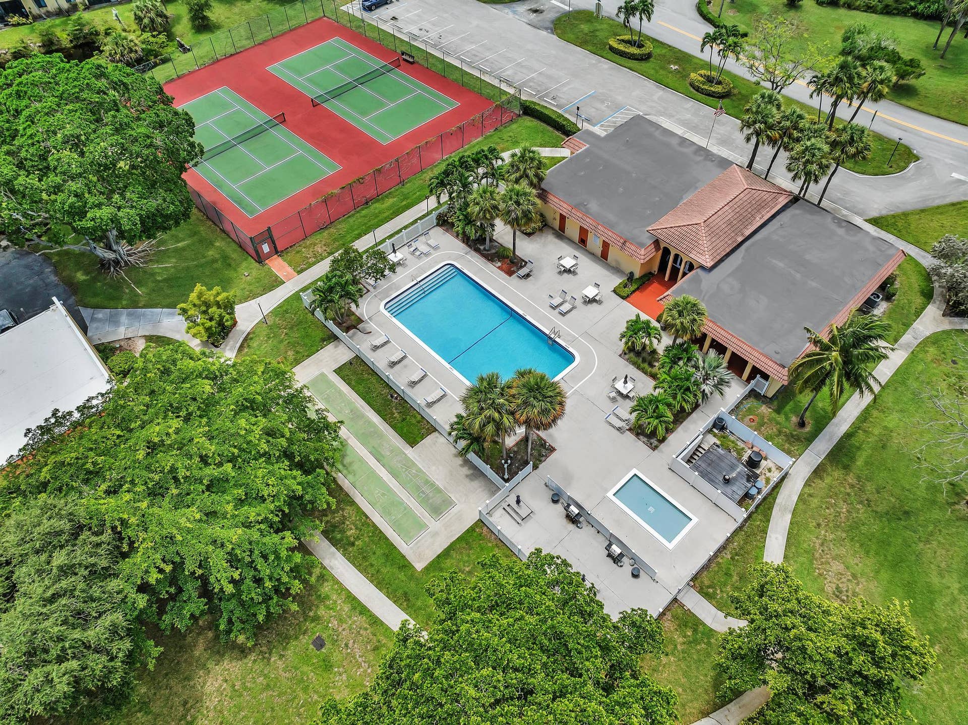 912 SW 9TH STREET Circle, #105, Boca Raton, FL 33486 Tennis Courts