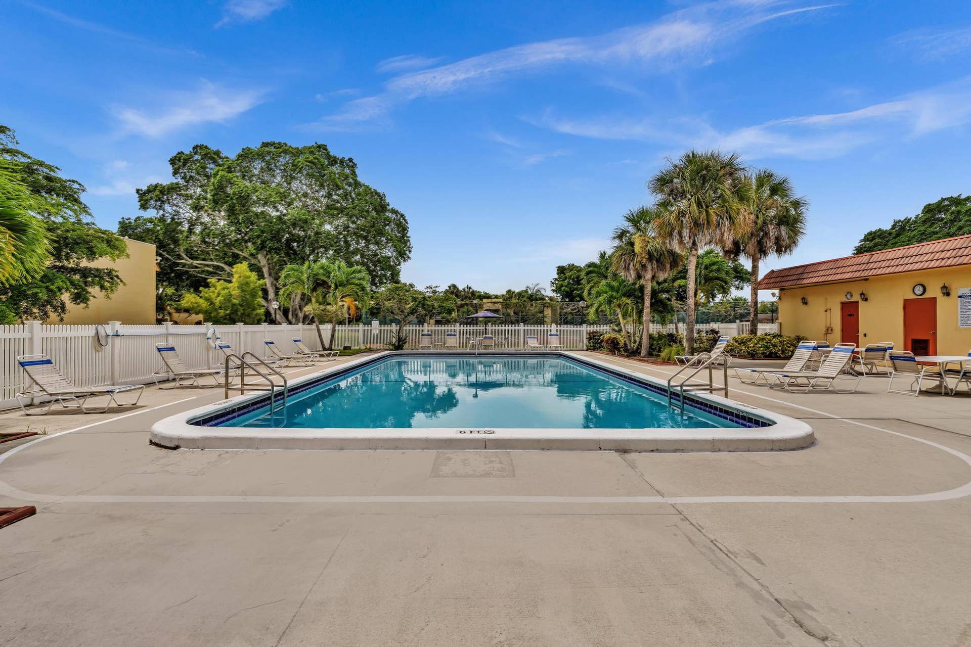 912 SW 9TH STREET Circle, #105, Boca Raton, FL 33486 Swimming Pool 1