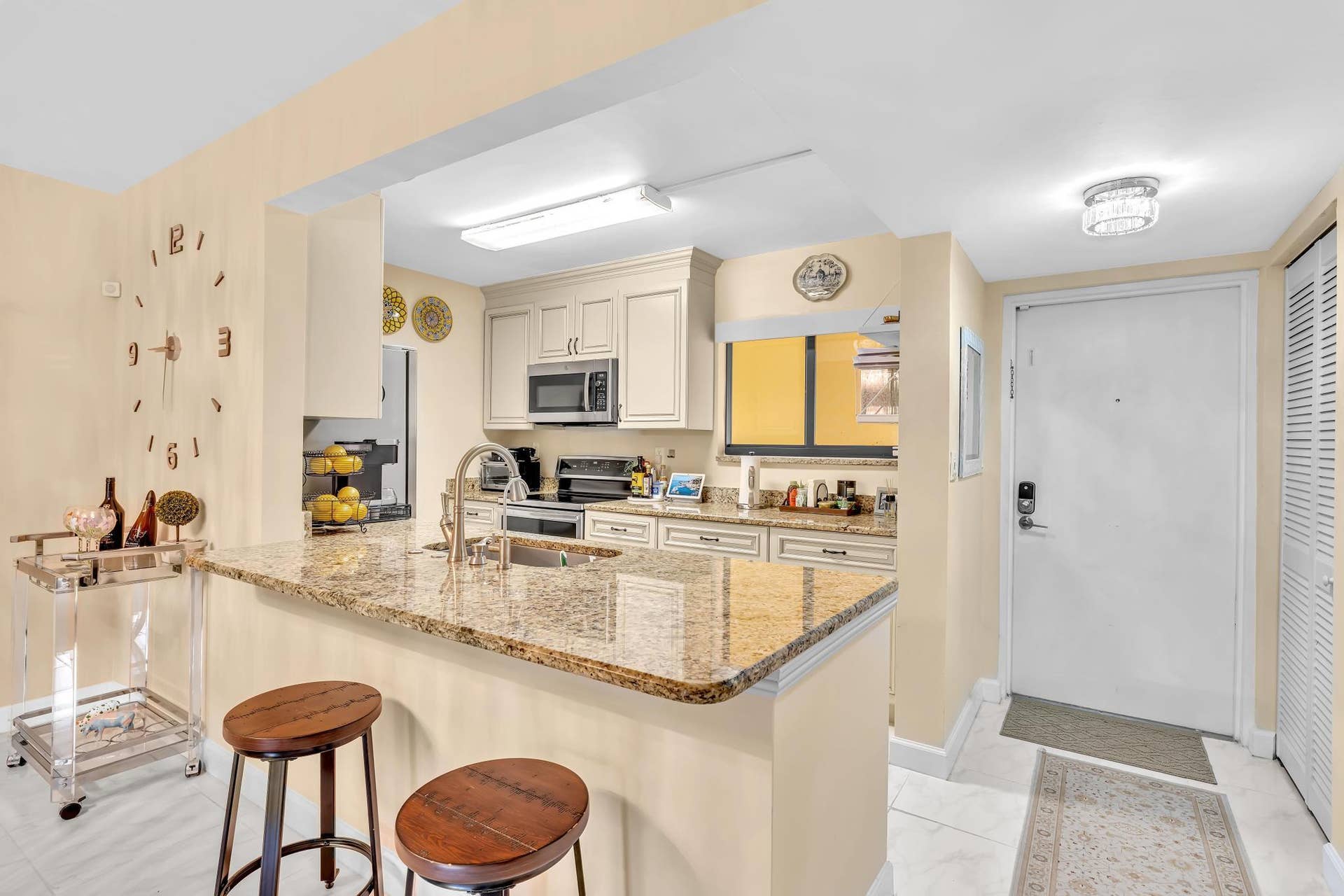 912 SW 9TH STREET Circle, #105, Boca Raton, FL 33486 Kitchen 2