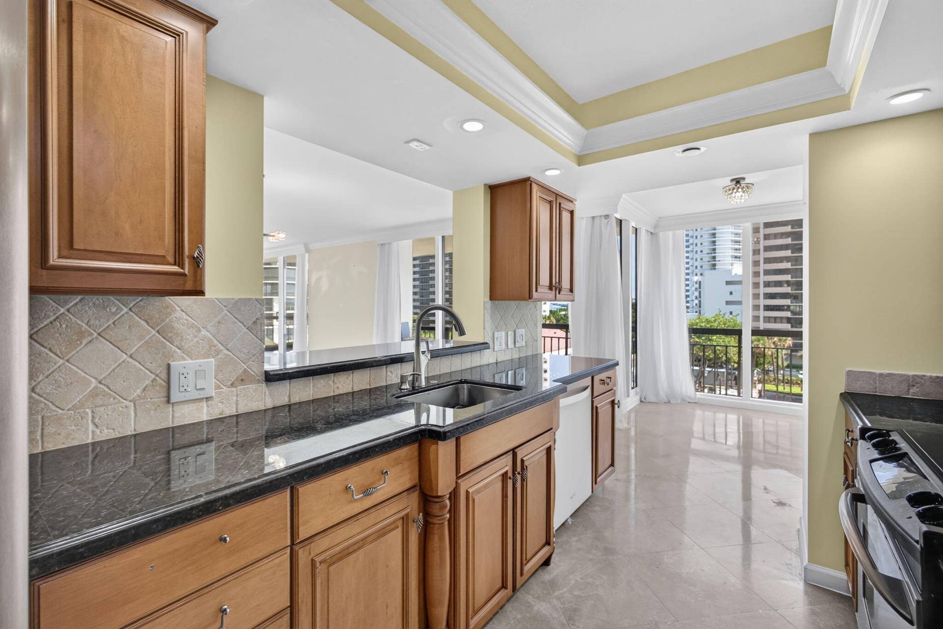 4000 N OCEAN Drive, #403, Singer Island, FL 33404 20-web-or-mls-5D1A6089