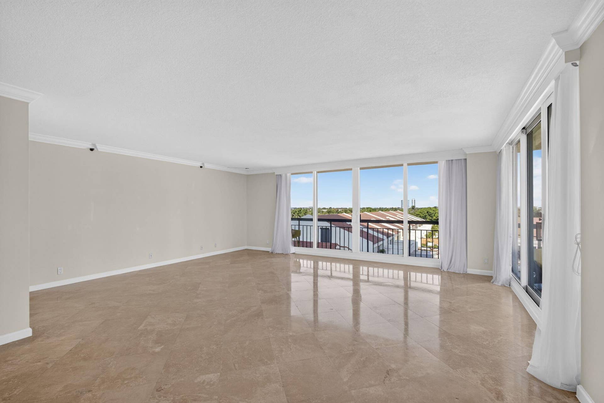 4000 N OCEAN Drive, #403, Singer Island, FL 33404 12-web-or-mls-5D1A5937