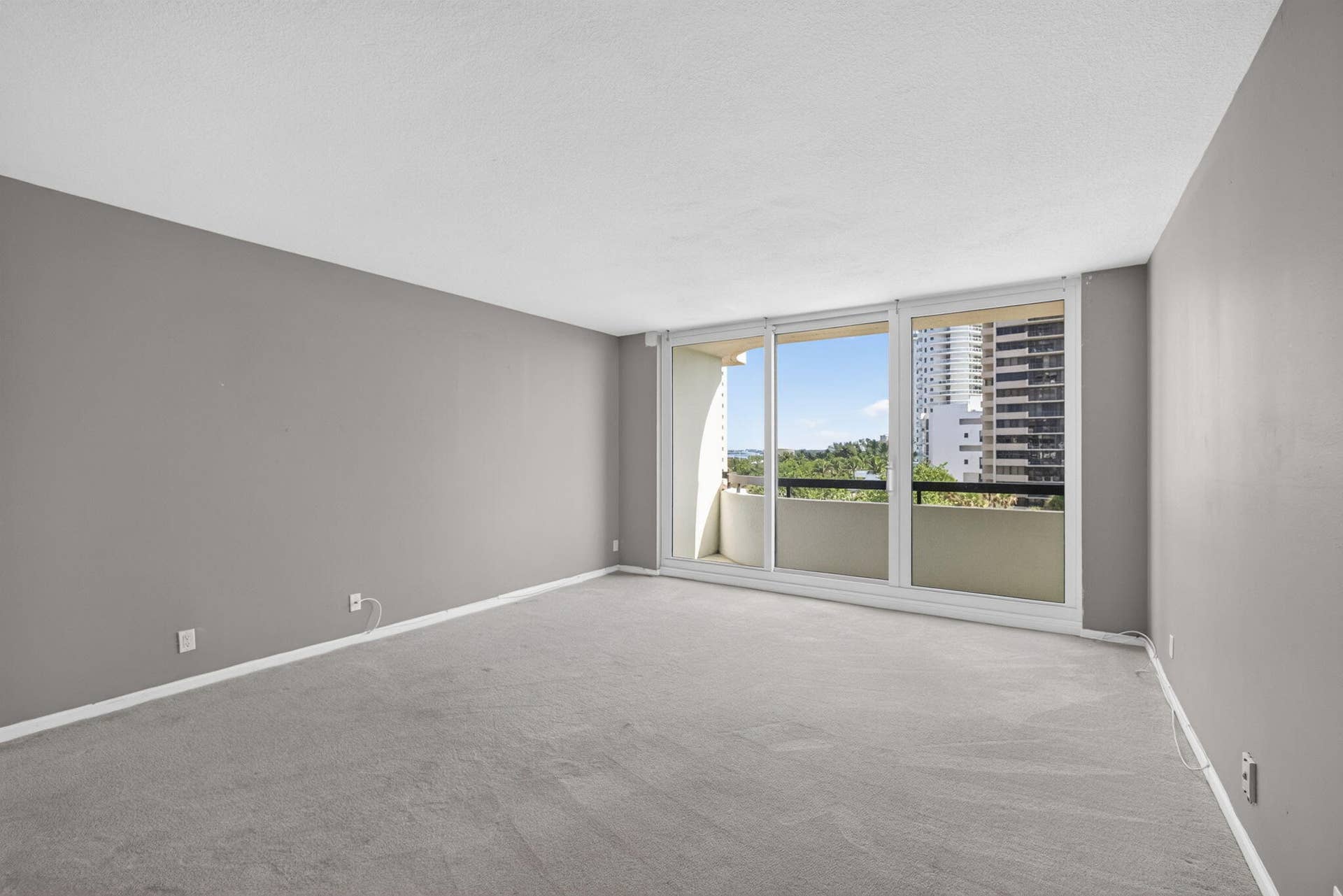 4000 N OCEAN Drive, #403, Singer Island, FL 33404 25-web-or-mls-5D1A6119