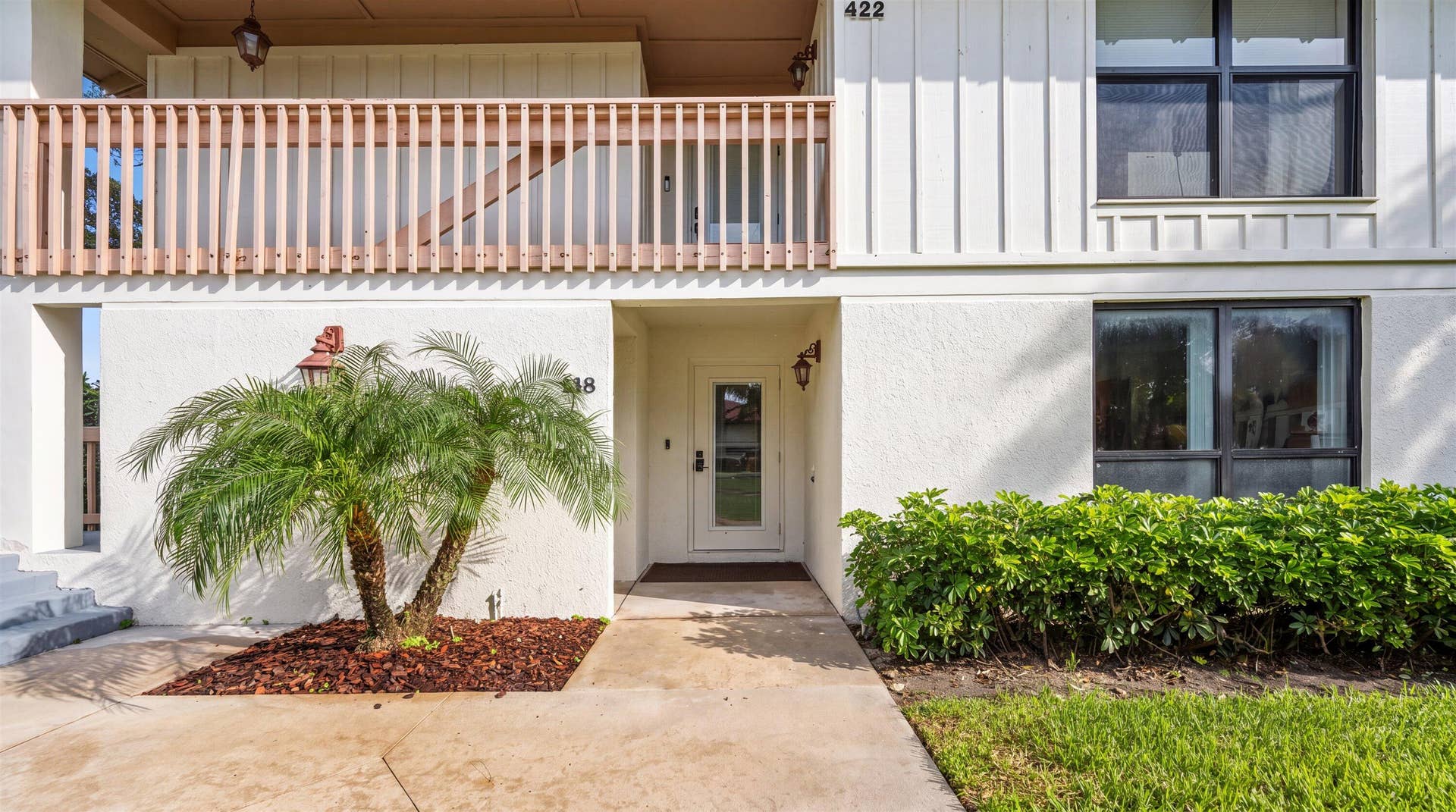 02-418 Brackenwood Ln S