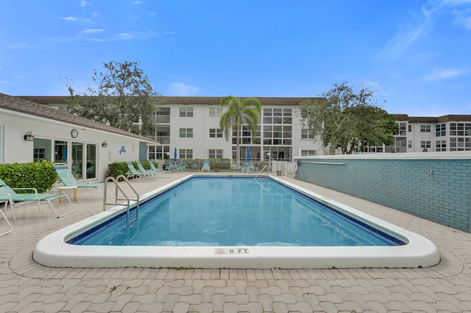 Community pool