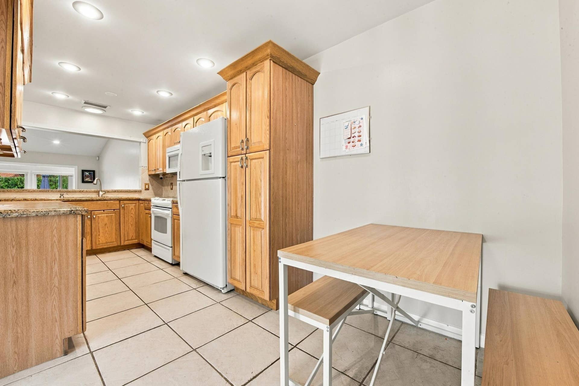6911 Consolata Street, Boca Raton, FL 33433 kitchen