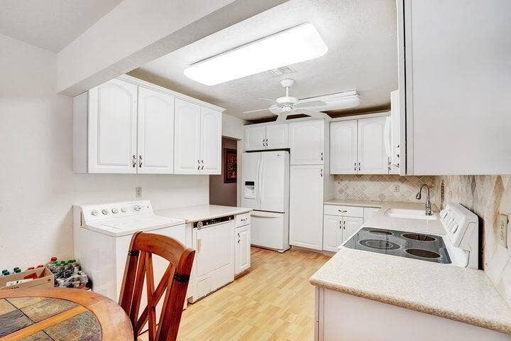 14 Westgate Lane, #14D, Boynton Beach, FL 33436 14 D westgate kitchen 2