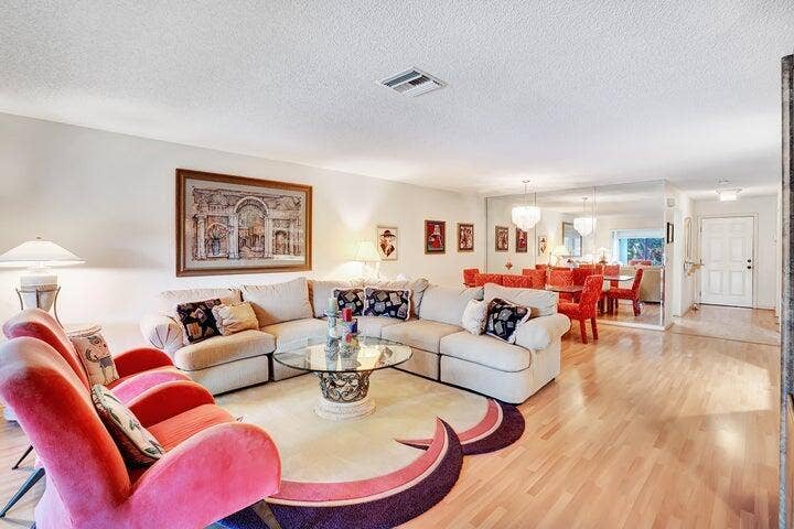 14 Westgate Lane, #14D, Boynton Beach, FL 33436 14 D vwestgate living room 3
