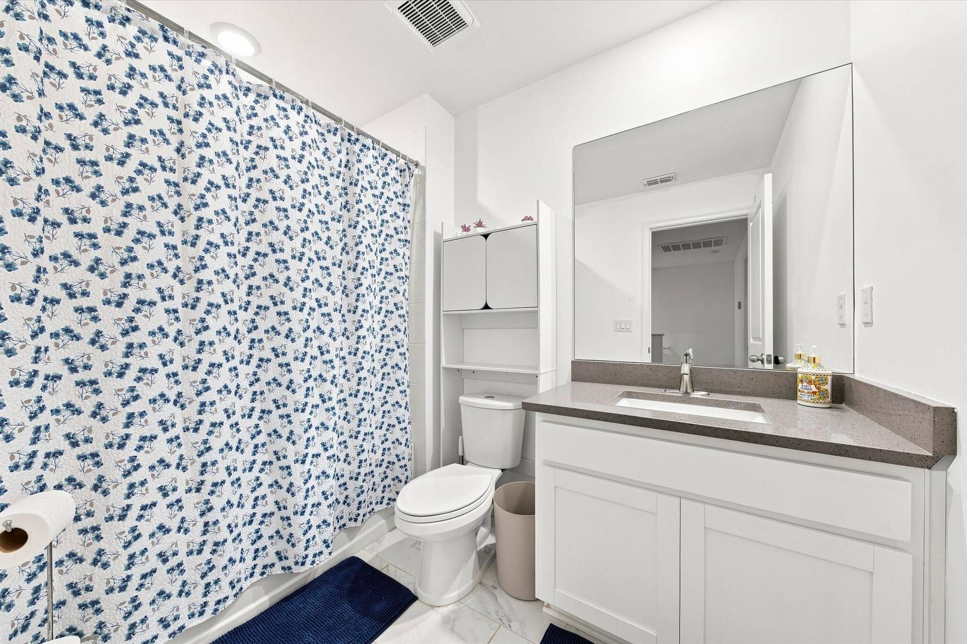 6351 Sailpointe Lane, West Palm Beach, FL 33413 23-2023