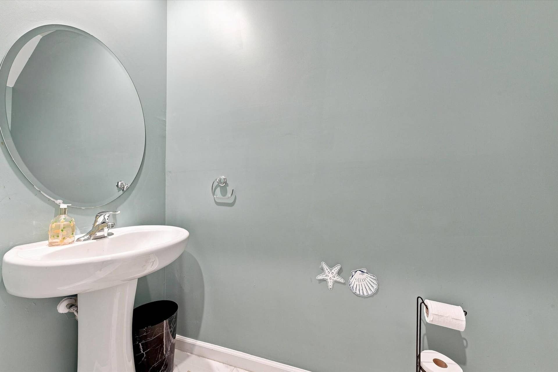 6351 Sailpointe Lane, West Palm Beach, FL 33413 13-2013