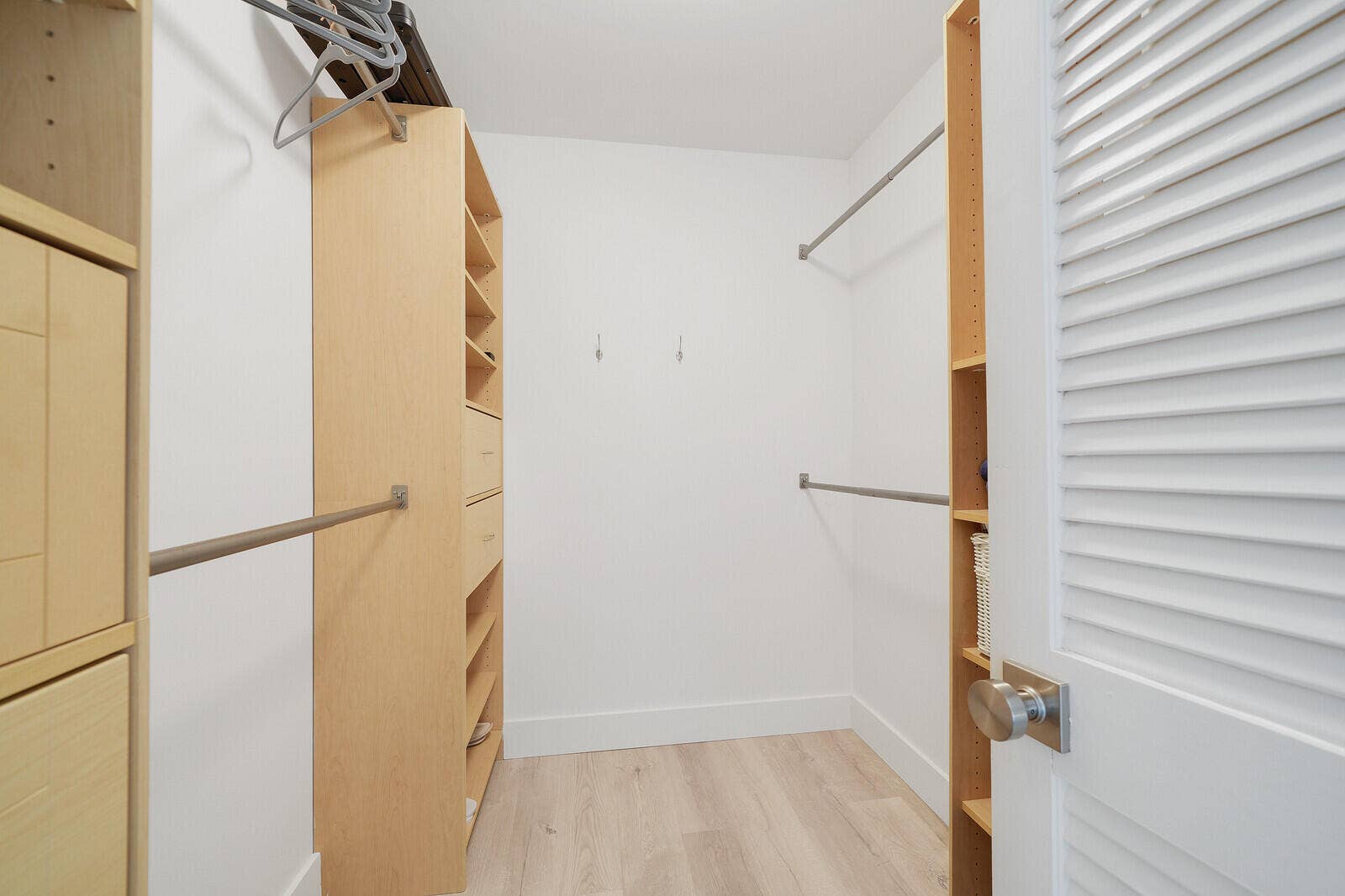 2697 N OCEAN, #F-403, Boca Raton, FL 33431 Closet