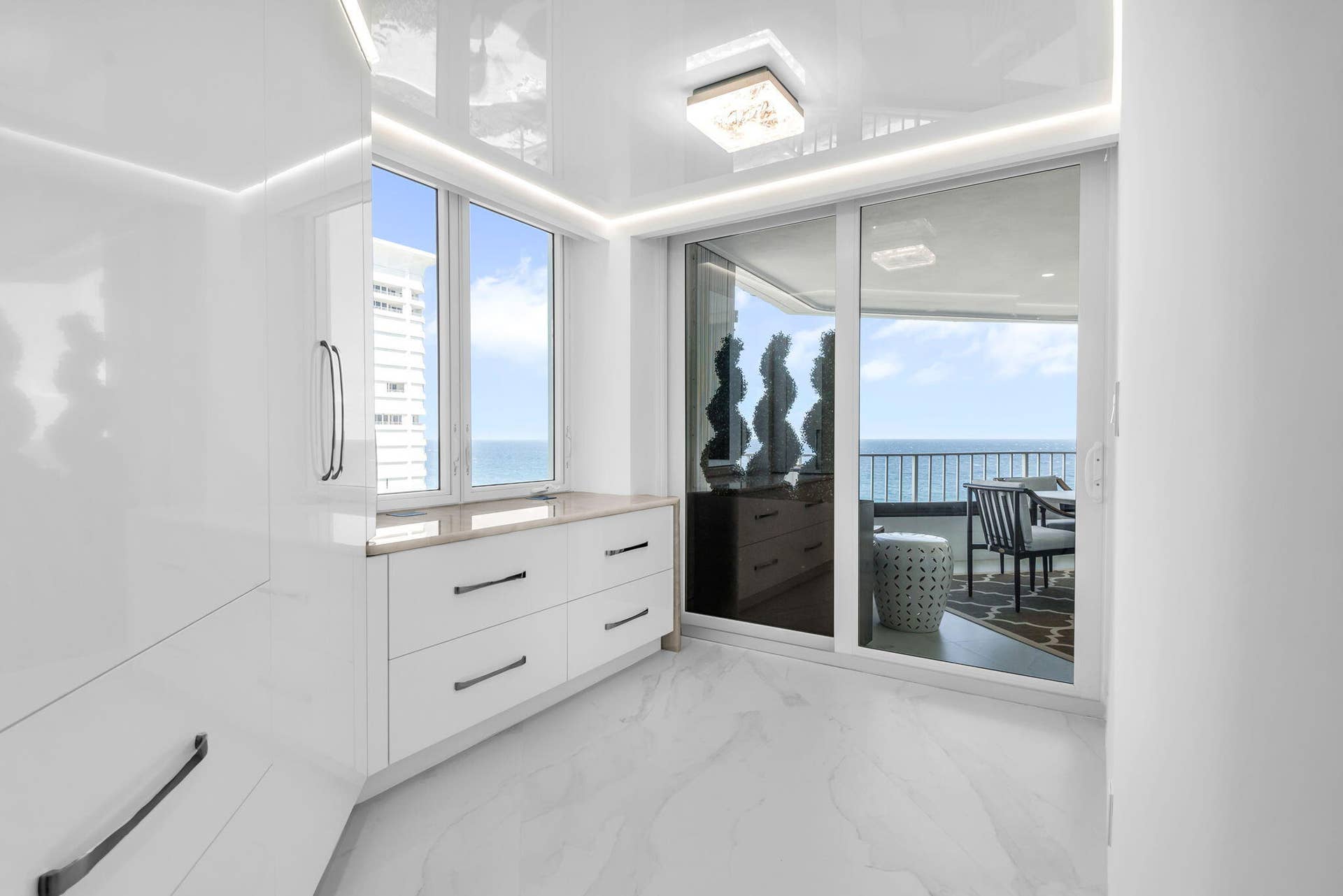 550 S Ocean Boulevard, #1205, Boca Raton, FL 33432 Kitchen door to Terrace