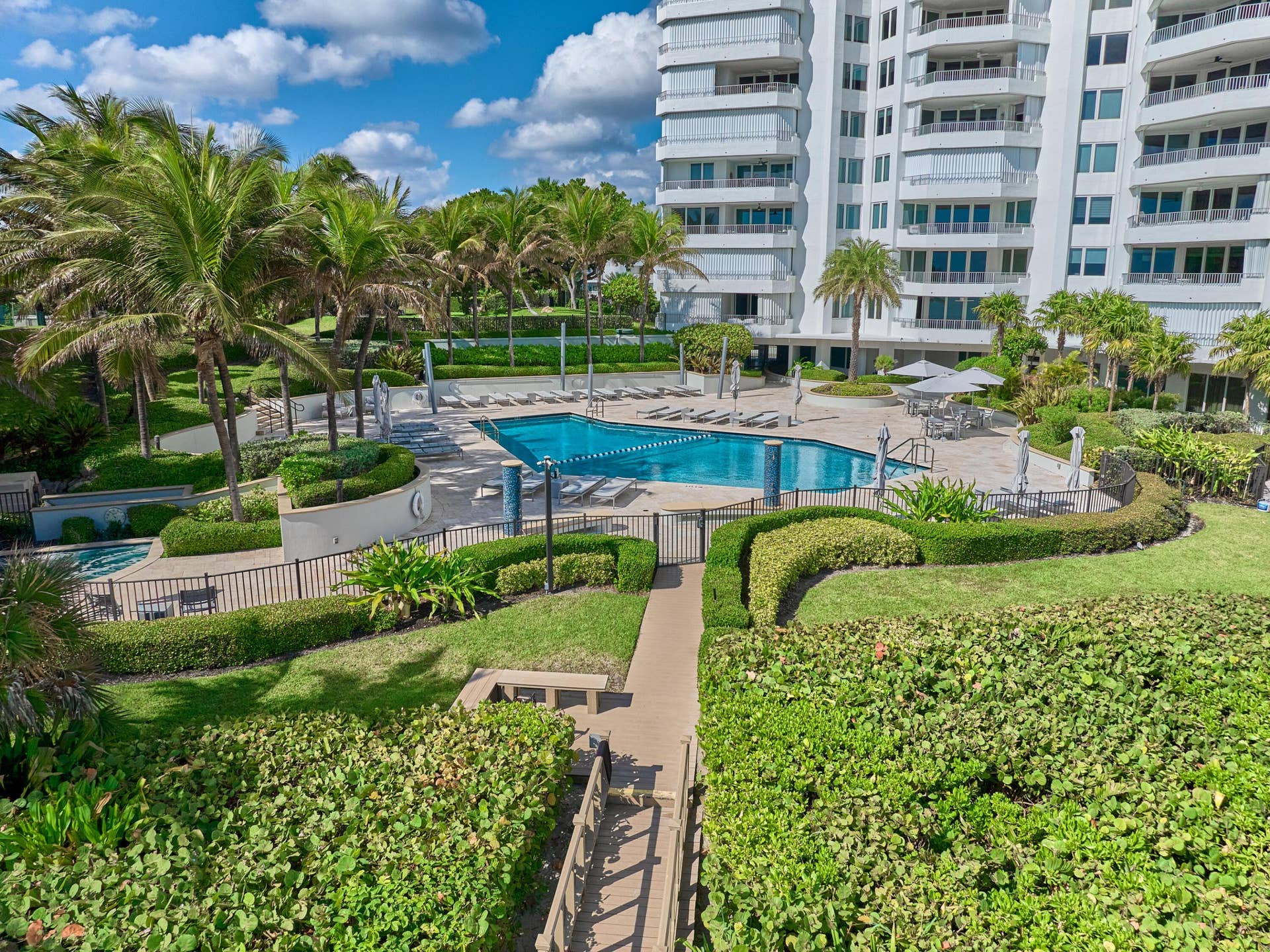 550 S Ocean Boulevard, #1205, Boca Raton, FL 33432 Pool path to Beach