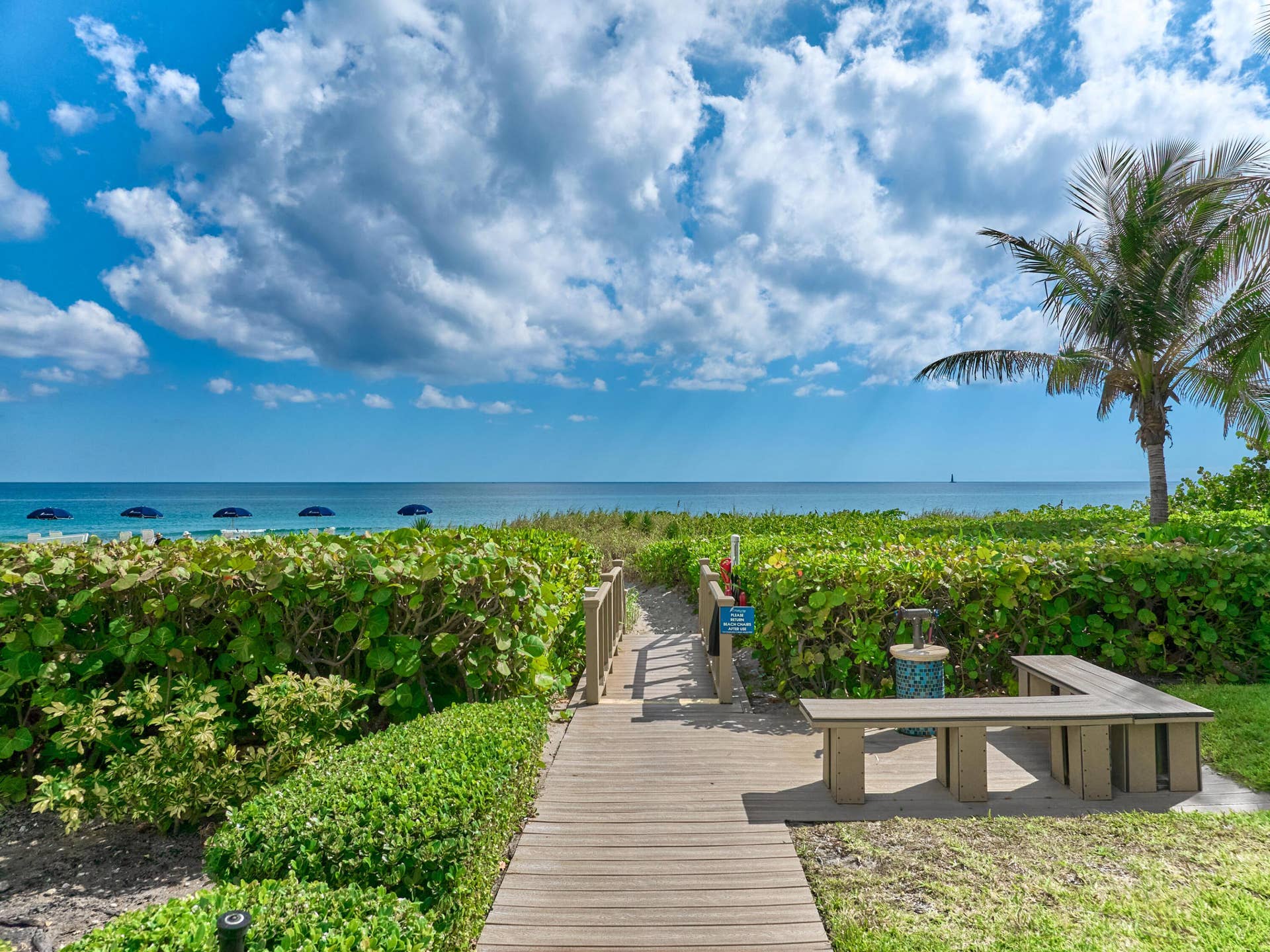 550 S Ocean Boulevard, #1205, Boca Raton, FL 33432 Path to Beach