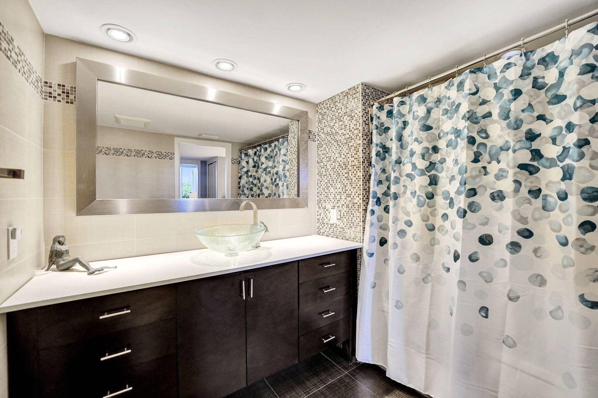 333 SUNSET Drive, #207, Fort Lauderdale, FL 33301 80-web-or-mls-DSC07487