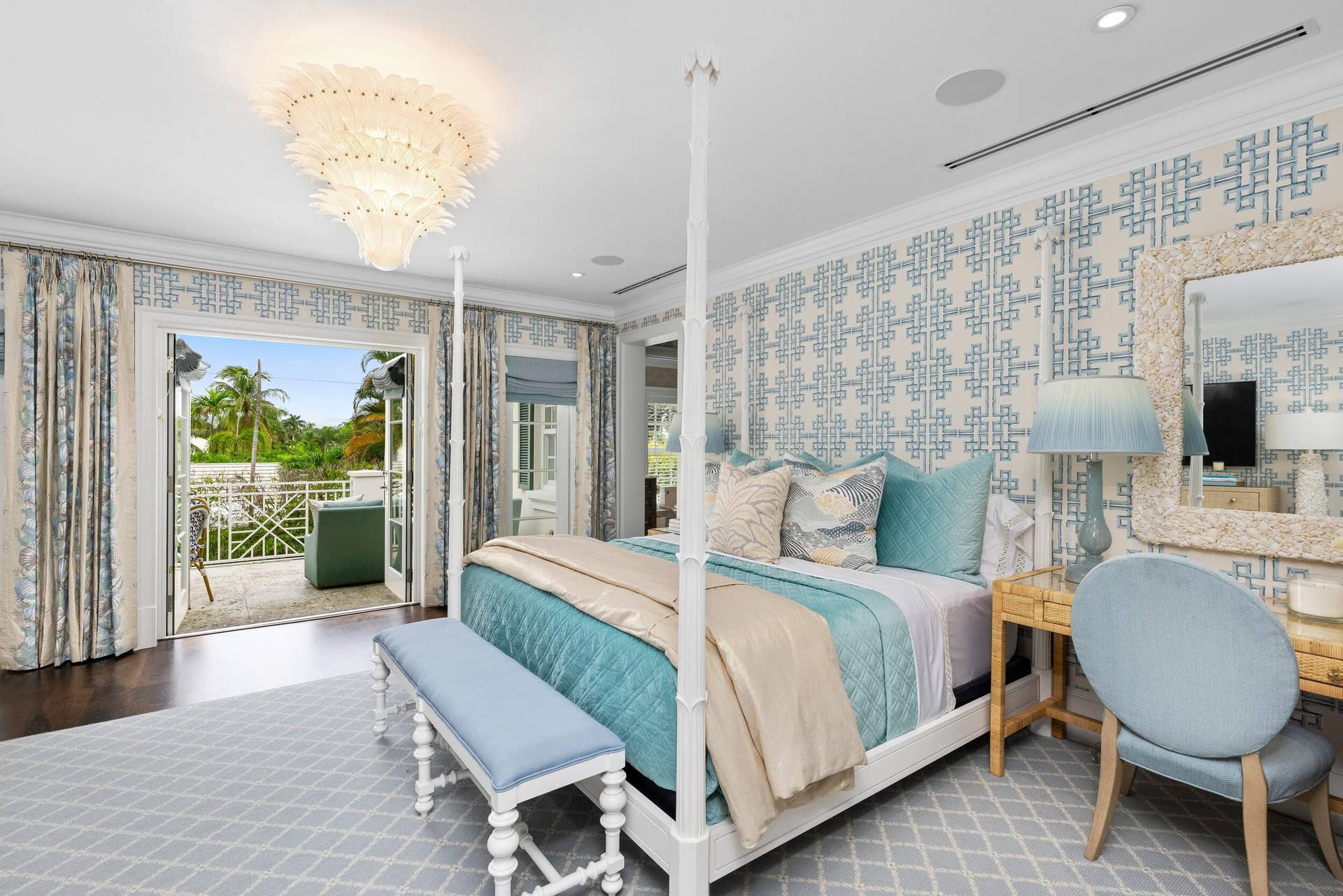 253 Jamaica Lane, Palm Beach, FL 33480 Primary Bed