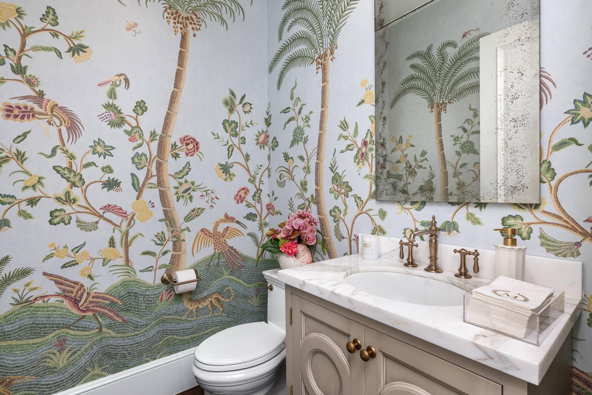 253 Jamaica Lane, Palm Beach, FL 33480 Powder Room