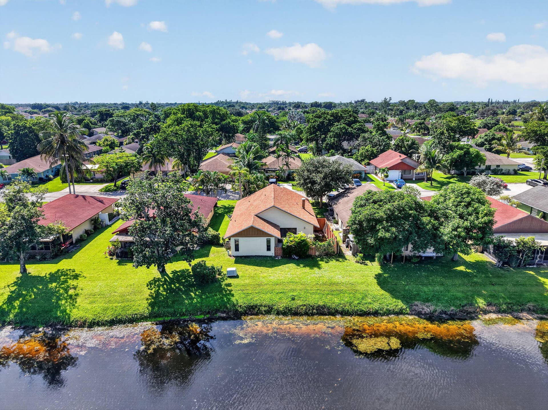 1323 Summit Run Circle, West Palm Beach, FL 33415 48-web-or-mls-DJI_20261012113514_0108_D