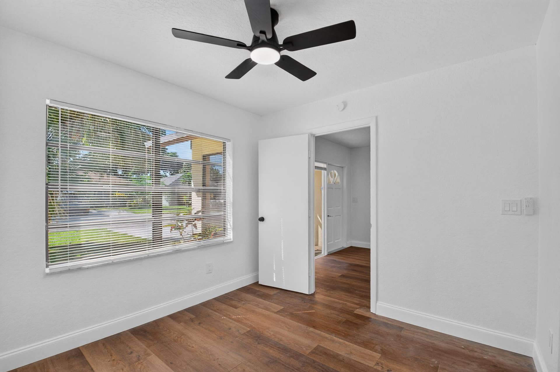 1323 Summit Run Circle, West Palm Beach, FL 33415 8-web-or-mls-DSC_9352
