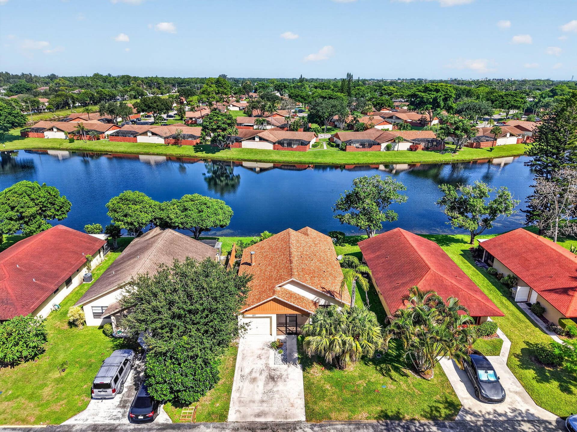 1323 Summit Run Circle, West Palm Beach, FL 33415 41-web-or-mls-DJI_20261012113305_0073_D