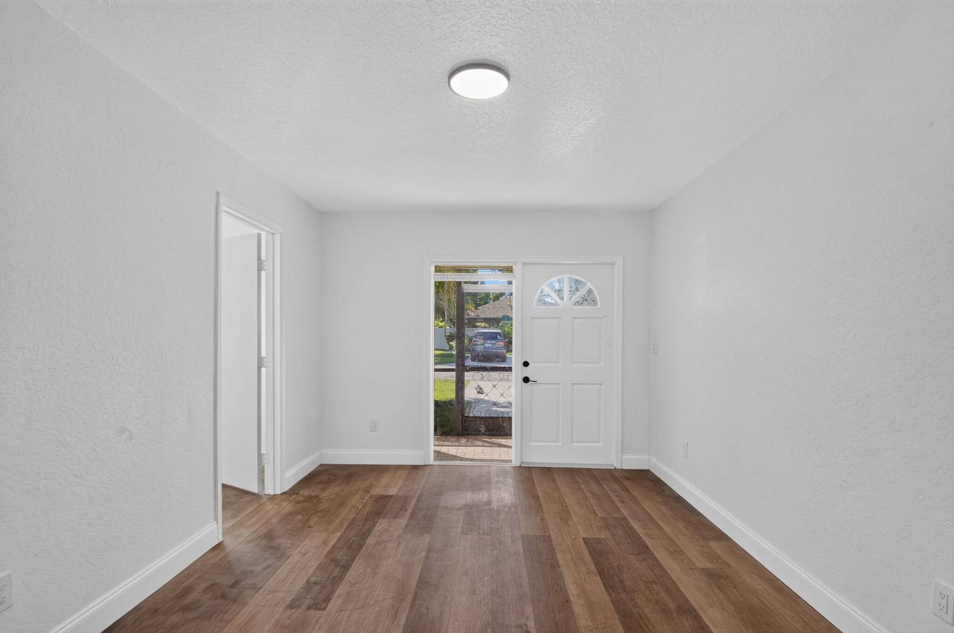 1323 Summit Run Circle, West Palm Beach, FL 33415 6-web-or-mls-DSC_9345