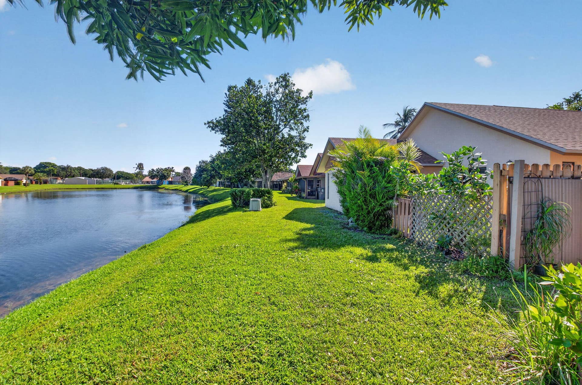 1323 Summit Run Circle, West Palm Beach, FL 33415 40-web-or-mls-DSC_9522