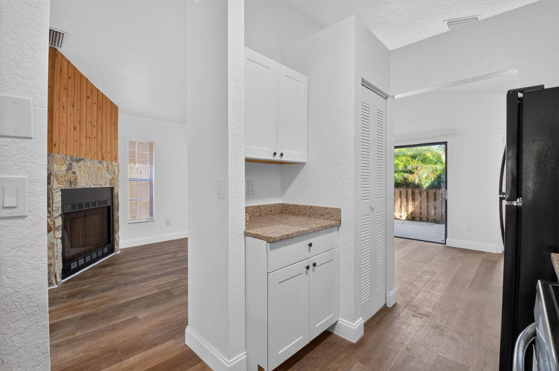 1323 Summit Run Circle, West Palm Beach, FL 33415 18-web-or-mls-DSC_9407