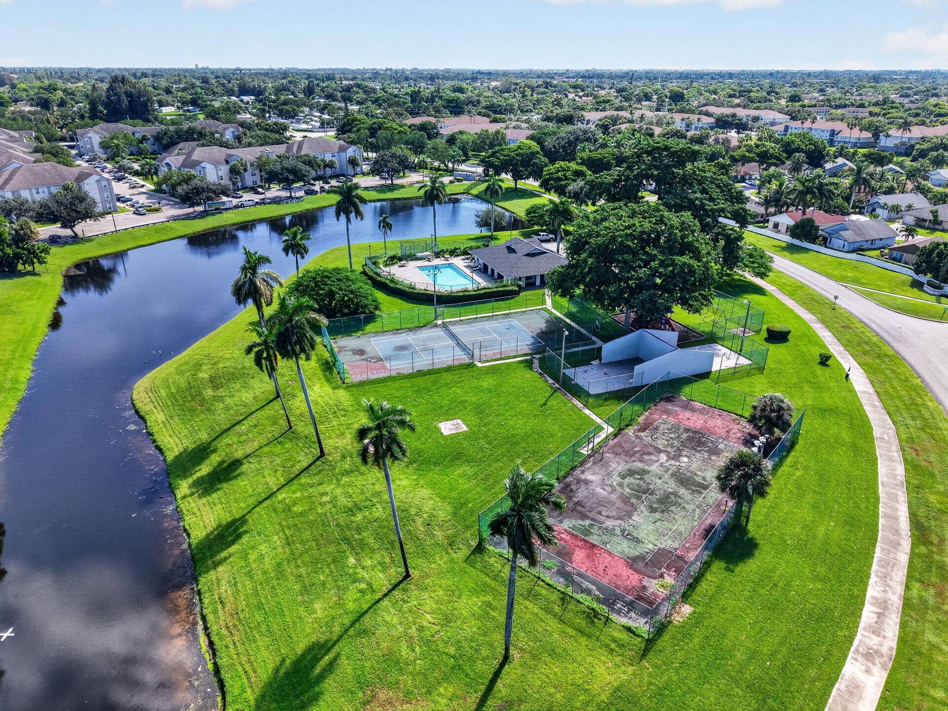 1323 Summit Run Circle, West Palm Beach, FL 33415 55-web-or-mls-DJI_20261012113949_0148_D