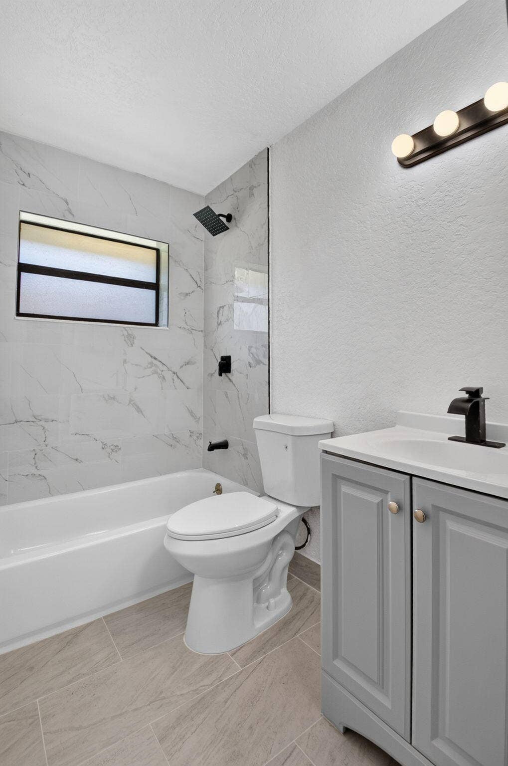 1323 Summit Run Circle, West Palm Beach, FL 33415 10-web-or-mls-DSC_9362