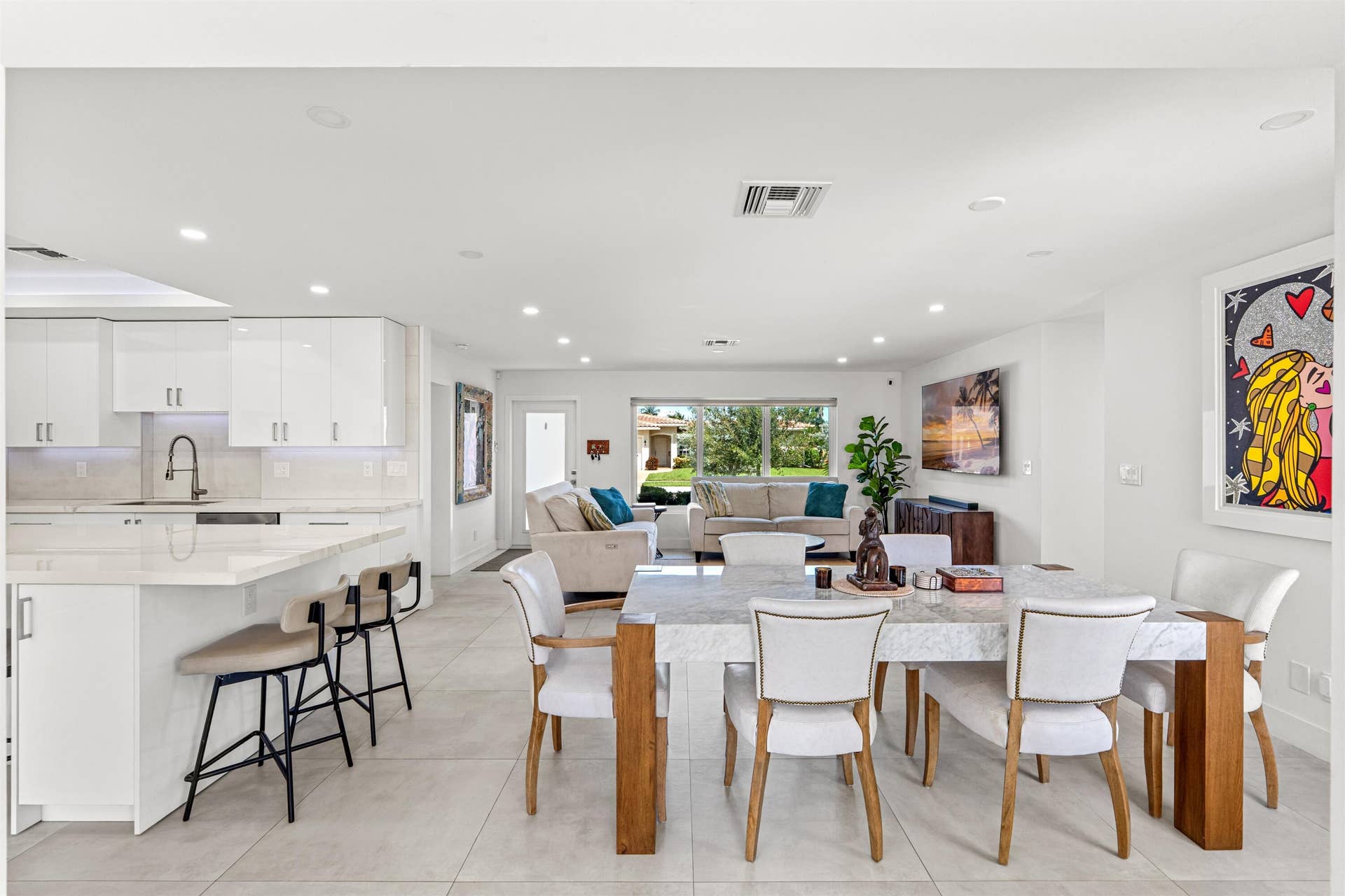 120 SE 12th Court, Pompano Beach, FL 33060 DINING_ROOM_STRAIGHT_FRONT